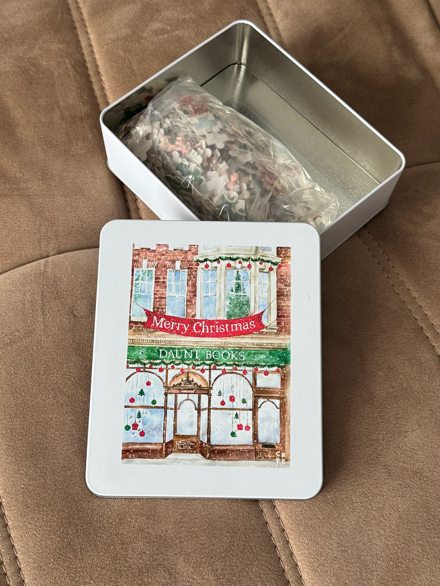 Merry Christmas & Daunt books | 500 pcs jigsaw puzzle in metal box